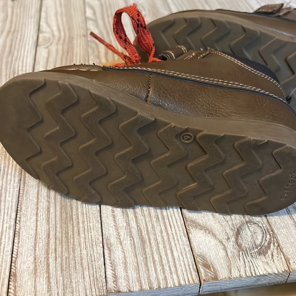 Carters toddler dress boots like new condition. sz 9 - Picture 5 of 5